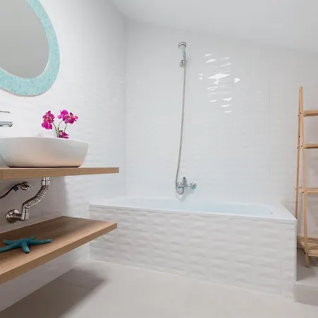 Daruma 2-bedroom Duplex With Sea Views *