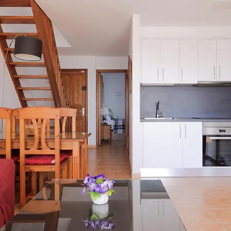 Daruma 2-bedroom Duplex With Sea Views 公寓