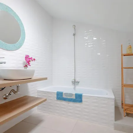 Daruma 2-bedroom Duplex With Sea Views * 科斯塔特吉塞