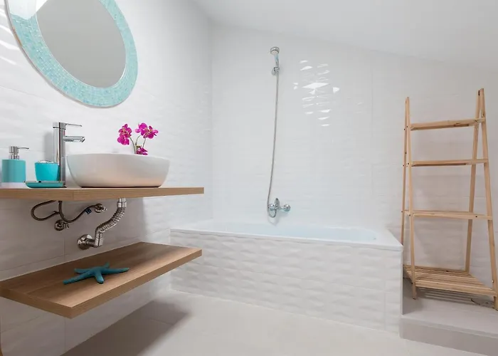 Daruma 2-bedroom Duplex With Sea Views *